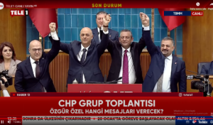 Ümit Özlale CHP’ye katıldı